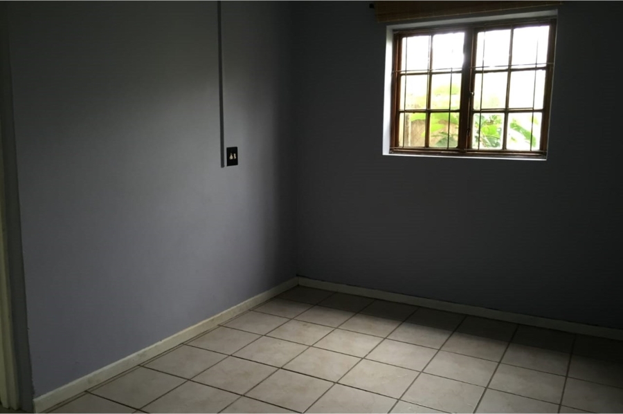 5 Bedroom Property for Sale in Gonubie Eastern Cape